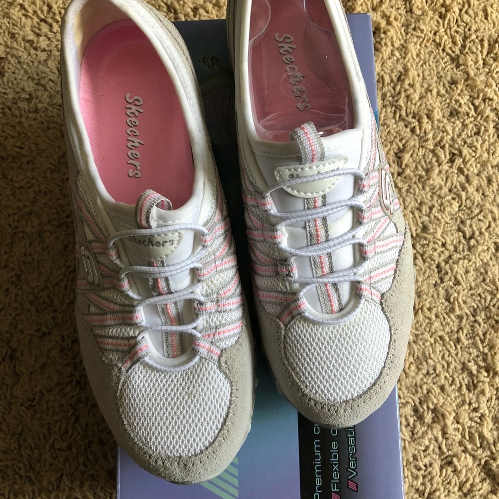 Skechers Active size 6 pink grey white NEW in box!